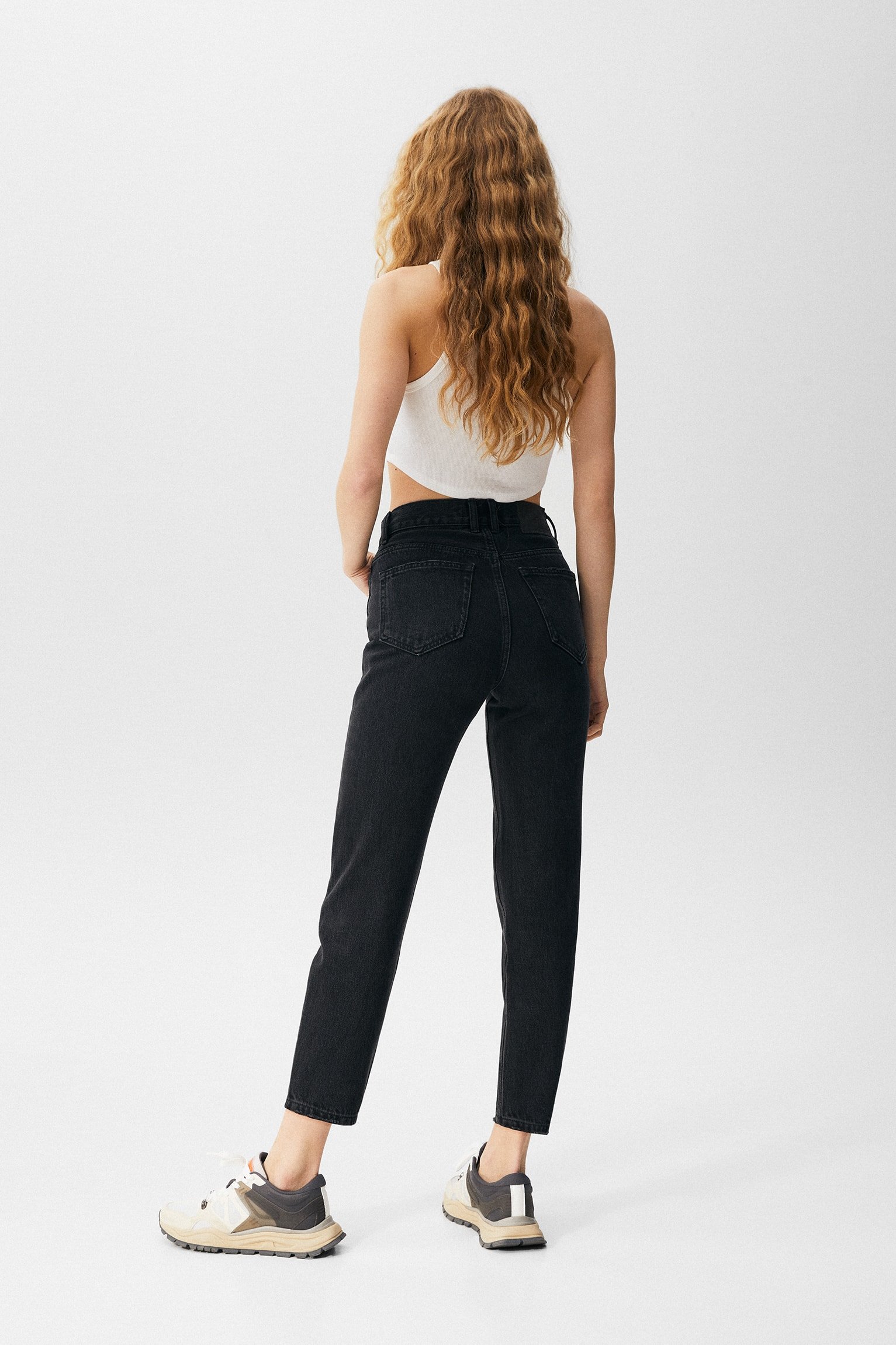 Quần Jeans Mẹ Cơ Bản - Ảnh 4
